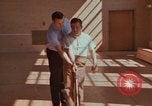 Standbild Rehabilitation von geistig Behinderten United States USA, 1975, aus Sekunde 46 historischem Filmmaterial Videoclip 65675033431
