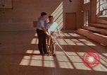 Standbild Rehabilitation von geistig Behinderten United States USA, 1975, aus Sekunde 56 historischem Filmmaterial Videoclip 65675033431