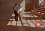 Standbild Rehabilitation von geistig Behinderten United States USA, 1975, aus Sekunde 62 historischem Filmmaterial Videoclip 65675033431