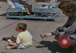 Image Services pour handicapés mentaux Connecticut USA, 1975, de la seconde 59 séquences d'archives historiques vidéo 65675033432