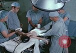 Image La réhabilitation des handicapés mentaux United States USA, 1975, de la seconde 12 séquences d'archives historiques vidéo 65675033433