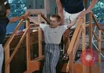 Image La réhabilitation des handicapés mentaux United States USA, 1975, de la seconde 29 séquences d'archives historiques vidéo 65675033433
