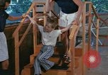 Image La réhabilitation des handicapés mentaux United States USA, 1975, de la seconde 36 séquences d'archives historiques vidéo 65675033433