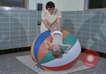 Image La réhabilitation des handicapés mentaux United States USA, 1975, de la seconde 47 séquences d'archives historiques vidéo 65675033433