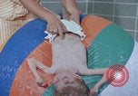 Image La réhabilitation des handicapés mentaux United States USA, 1975, de la seconde 58 séquences d'archives historiques vidéo 65675033433