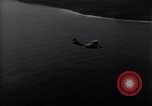 Immagine di Soccorso da costruttiva PBY Catalina Salebaboe Nuova Guinea, 1944, secondo 14 filmato di repertorio 65675033458