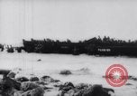 Standbild Vereinigten Staaten Truppen Makin Insel Kiribati Inseln, 1944, aus Sekunde 20 historischem Filmmaterial Videoclip 65675033483