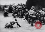Standbild Vereinigten Staaten Truppen Makin Insel Kiribati Inseln, 1944, aus Sekunde 23 historischem Filmmaterial Videoclip 65675033483