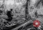 Standbild Vereinigten Staaten Truppen Makin Insel Kiribati Inseln, 1944, aus Sekunde 33 historischem Filmmaterial Videoclip 65675033483