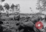 Standbild Vereinigten Staaten Truppen Makin Insel Kiribati Inseln, 1944, aus Sekunde 51 historischem Filmmaterial Videoclip 65675033483