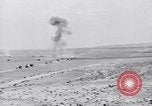 Standbild US-Soldaten Tunesien Nordafrika, 1943, aus Sekunde 53 historischem Filmmaterial Videoclip 65675033485