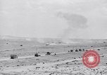 Standbild US-Soldaten Tunesien Nordafrika, 1943, aus Sekunde 59 historischem Filmmaterial Videoclip 65675033485