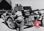 Standbild Die deutschen Truppen die Schlacht von Tobruk Tobruk in Libyen, 1942, aus Sekunde 56 historischem Filmmaterial Videoclip 65675033489