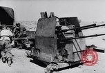 Standbild Die deutschen Truppen die Schlacht von Tobruk Tobruk in Libyen, 1942, aus Sekunde 59 historischem Filmmaterial Videoclip 65675033489
