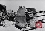 Standbild Die deutschen Truppen die Schlacht von Tobruk Tobruk in Libyen, 1942, aus Sekunde 60 historischem Filmmaterial Videoclip 65675033489
