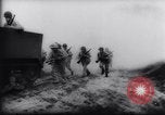 Immagine di Portable macchina a raggi X Tunisia Africa del Nord, 1943, secondo 13 filmato di repertorio 65675033494