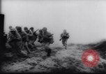 Immagine di Portable macchina a raggi X Tunisia Africa del Nord, 1943, secondo 14 filmato di repertorio 65675033494