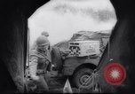 Immagine di Portable macchina a raggi X Tunisia Africa del Nord, 1943, secondo 39 filmato di repertorio 65675033494