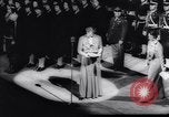 Immagine di La onorevole A E Roosevelt New York City USA, 1943, secondo 15 filmato di repertorio 65675033496