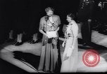 Immagine di La onorevole A E Roosevelt New York City USA, 1943, secondo 26 filmato di repertorio 65675033496