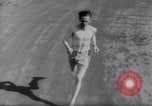 Immagine di Gunder Hagg New York United States USA, 1943, secondo 30 filmato di repertorio 65675033502