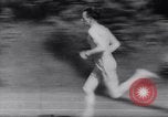 Immagine di Gunder Hagg New York United States USA, 1943, secondo 35 filmato di repertorio 65675033502