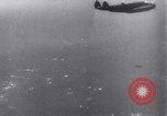Immagine di I bombardieri britannici Avro Manchester colpiscono l'asse ha tenuto i bersagli in occupati Francia Europa, 1943, secondo 47 filmato di repertorio 65675033504