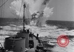 Standbild Plan Acrobat mit Schiffen auf See Atlantik, 1942, aus Sekunde 57 historischem Filmmaterial Videoclip 65675033506