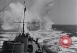 Standbild Plan Acrobat mit Schiffen auf See Atlantik, 1942, aus Sekunde 59 historischem Filmmaterial Videoclip 65675033506