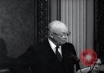 Image Le président Eisenhower parle au sujet de Gary Powers et international en Washington DC White House USA, 1960, de la seconde 46 séquences d'archives historiques vidéo 65675033517
