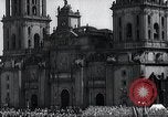 Image Cérémonie d'induction de masse Mexico Mexique, 1962, de la seconde 10 séquences d'archives historiques vidéo 65675033518