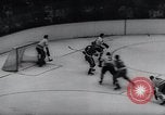 Standbild Stanley Cup Detroit Michigan Olympia stadium USA, 1961, aus Sekunde 15 historischem Filmmaterial Videoclip 65675033525