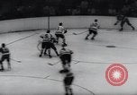 Standbild Stanley Cup Detroit Michigan Olympia stadium USA, 1961, aus Sekunde 16 historischem Filmmaterial Videoclip 65675033525