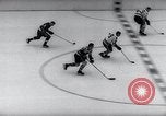 Standbild Stanley Cup Detroit Michigan Olympia stadium USA, 1961, aus Sekunde 23 historischem Filmmaterial Videoclip 65675033525