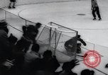Standbild Stanley Cup Detroit Michigan Olympia stadium USA, 1961, aus Sekunde 37 historischem Filmmaterial Videoclip 65675033525