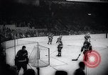 Standbild Stanley Cup Detroit Michigan Olympia stadium USA, 1961, aus Sekunde 62 historischem Filmmaterial Videoclip 65675033525