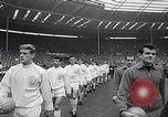Immagine di Finale della coppa calcistica Londra Inghilterra Regno Unito, 1965, secondo 10 filmato di repertorio 65675033533