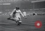 Immagine di Finale della coppa calcistica Londra Inghilterra Regno Unito, 1965, secondo 26 filmato di repertorio 65675033533