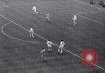 Immagine di Finale della coppa calcistica Londra Inghilterra Regno Unito, 1965, secondo 34 filmato di repertorio 65675033533