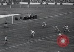 Immagine di Finale della coppa calcistica Londra Inghilterra Regno Unito, 1965, secondo 58 filmato di repertorio 65675033533