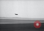 Immagine di Prova di volo di decollo verticale piano California United States USA, 1965, secondo 41 filmato di repertorio 65675033535