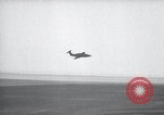 Immagine di Prova di volo di decollo verticale piano California United States USA, 1965, secondo 42 filmato di repertorio 65675033535