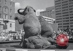 Image Barnum-Bailey Ringling Brothers Circus New York United States USA, 1965, de la seconde 37 séquences d'archives historiques vidéo 65675033536