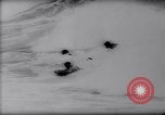 Standbild Surfing Contest Australien, 1943, aus Sekunde 33 historischem Filmmaterial Videoclip 65675033553