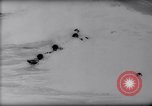 Standbild Surfing Contest Australien, 1943, aus Sekunde 34 historischem Filmmaterial Videoclip 65675033553