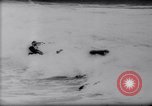 Standbild Surfing Contest Australien, 1943, aus Sekunde 50 historischem Filmmaterial Videoclip 65675033553