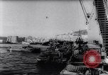 Image fournitures de guerre Italie Port de Naples, 1943, de la seconde 14 séquences d'archives historiques vidéo 65675033561
