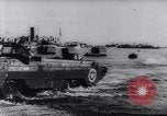 Image fournitures de guerre Italie Port de Naples, 1943, de la seconde 24 séquences d'archives historiques vidéo 65675033561