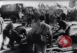 Image fournitures de guerre Italie Port de Naples, 1943, de la seconde 29 séquences d'archives historiques vidéo 65675033561