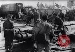 Image fournitures de guerre Italie Port de Naples, 1943, de la seconde 30 séquences d'archives historiques vidéo 65675033561
